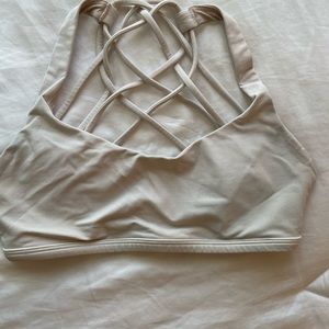 Lululemon Free to Be Wild Bra
